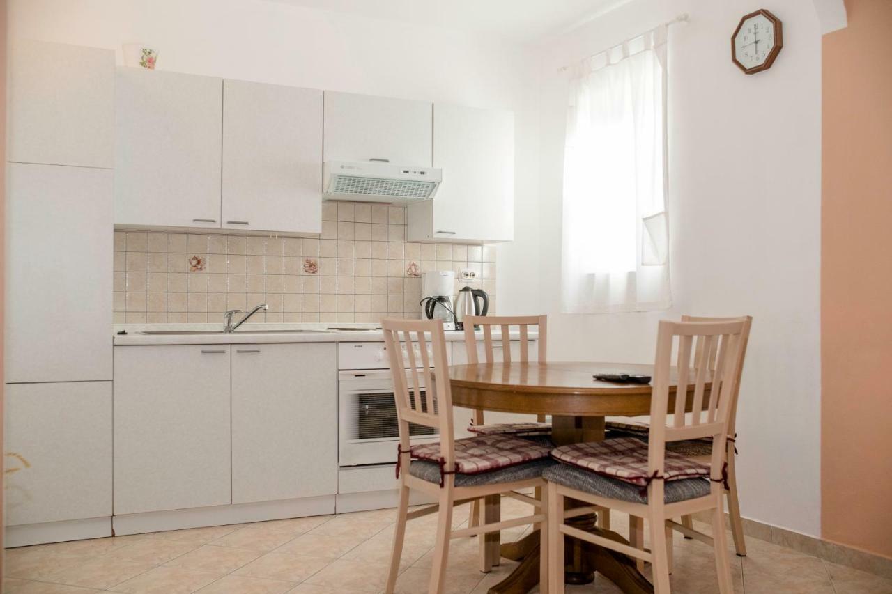 Apartmani Sanjin Tariba Supetarska Draga Kültér fotó