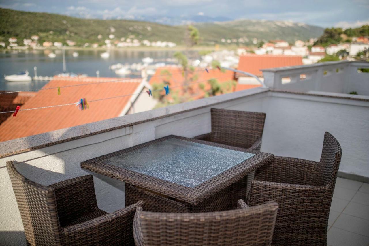 Apartmani Sanjin Tariba Supetarska Draga Kültér fotó