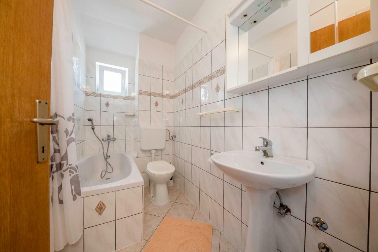 Apartmani Sanjin Tariba Supetarska Draga Kültér fotó