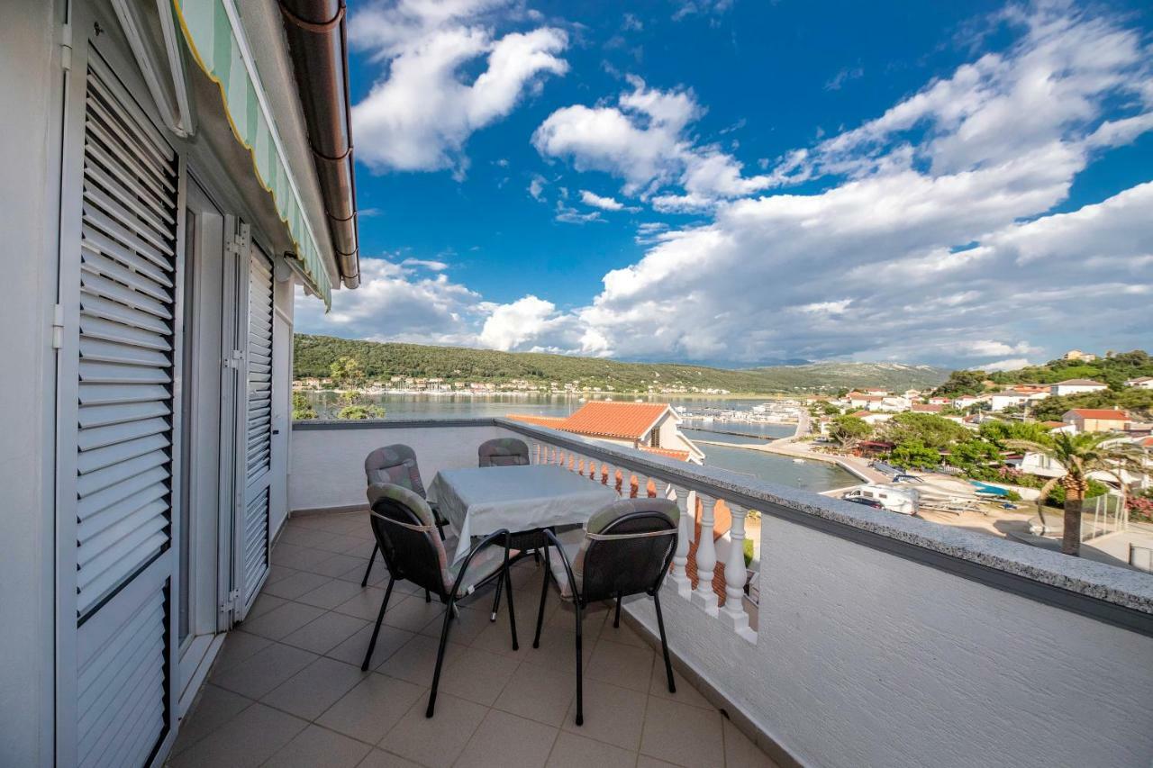 Apartmani Sanjin Tariba Supetarska Draga Kültér fotó